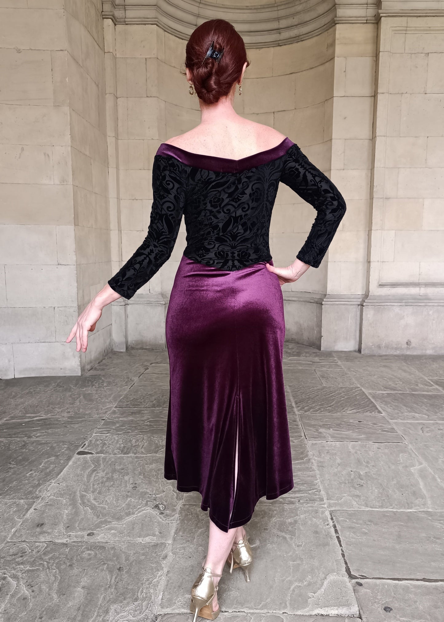 PALOMA Velvet dress with sleeves