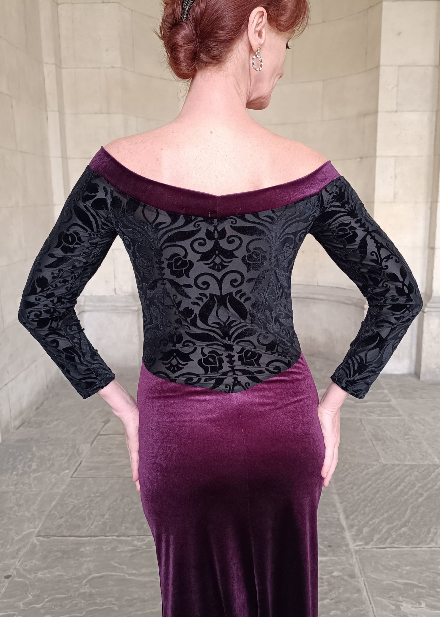 PALOMA Velvet dress with sleeves