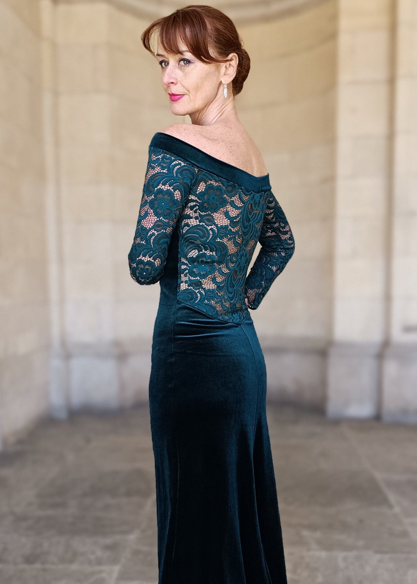 PALOMA Velvet dress with sleeves