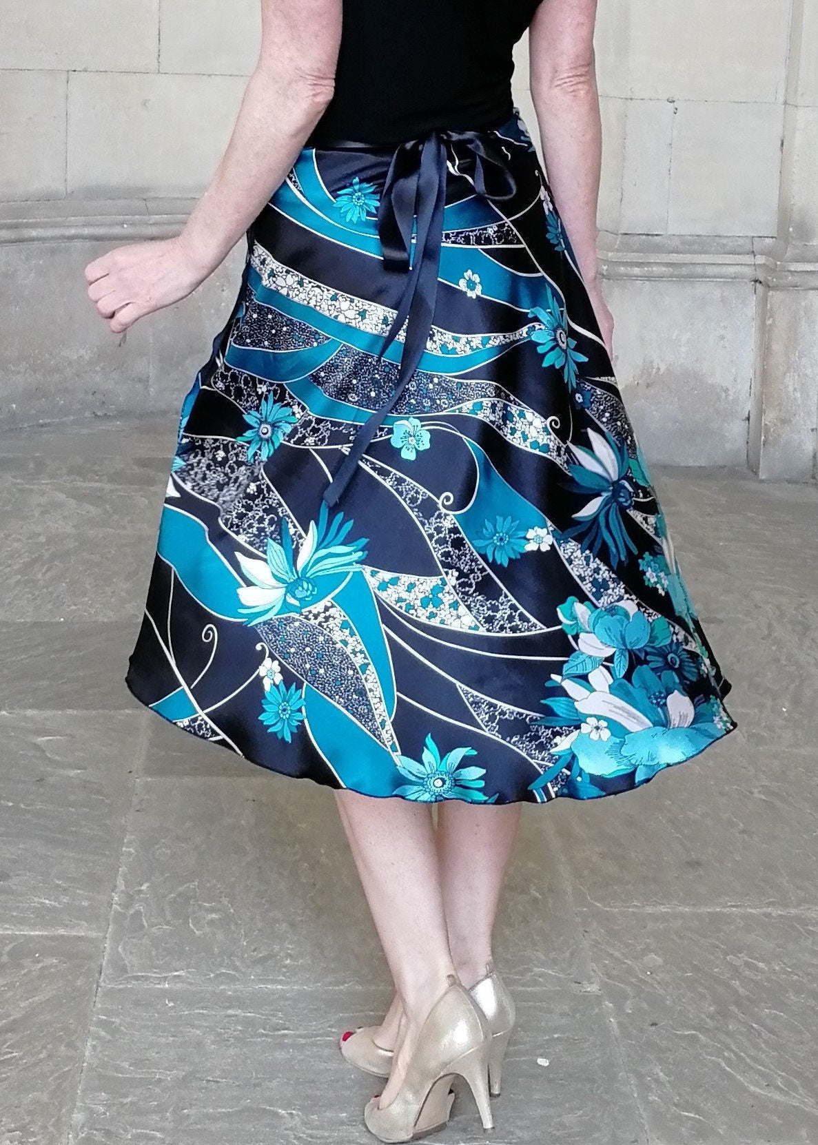 SATING WRAP skirt