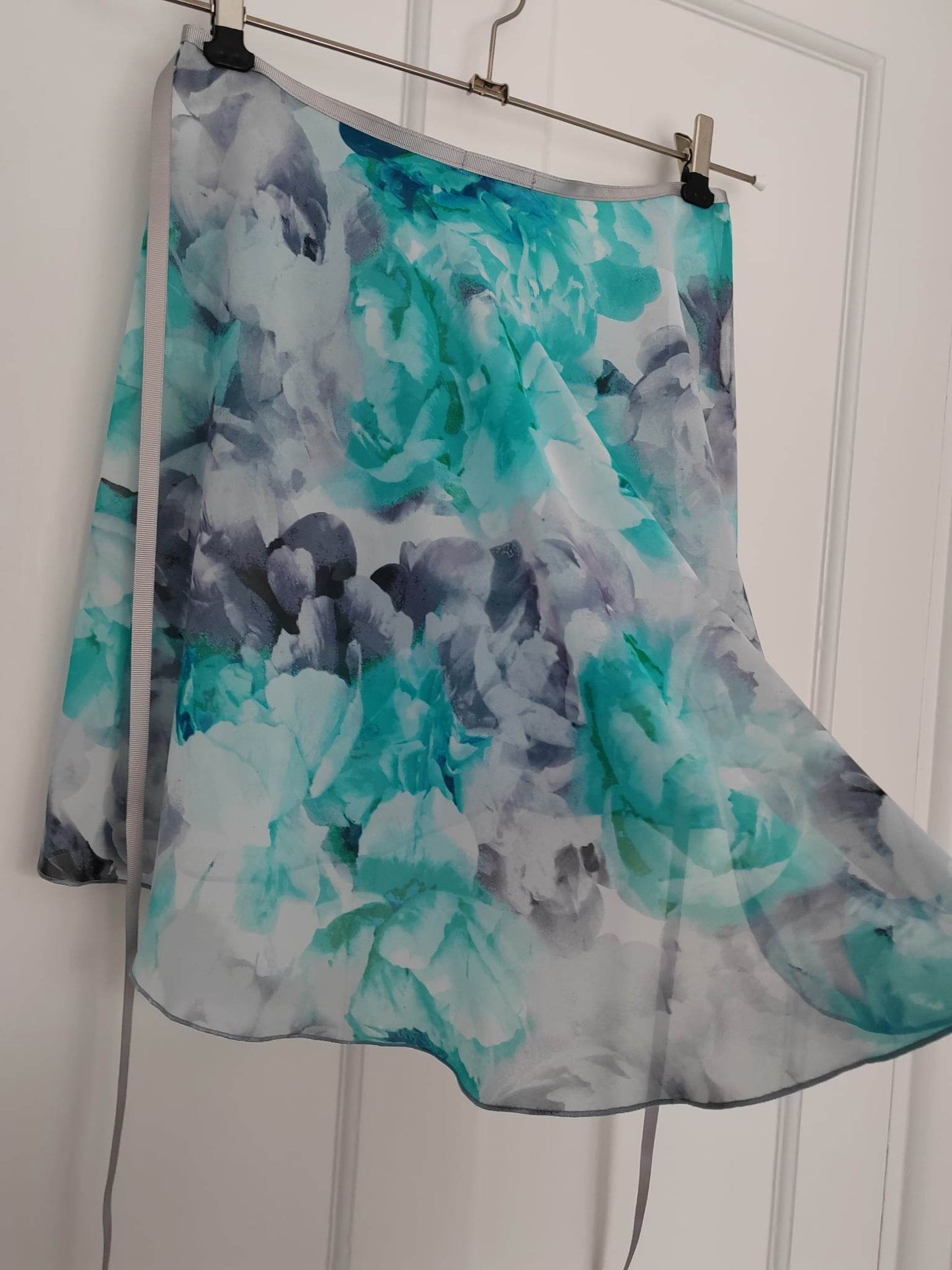 Ballet skirt; Sea Flowers