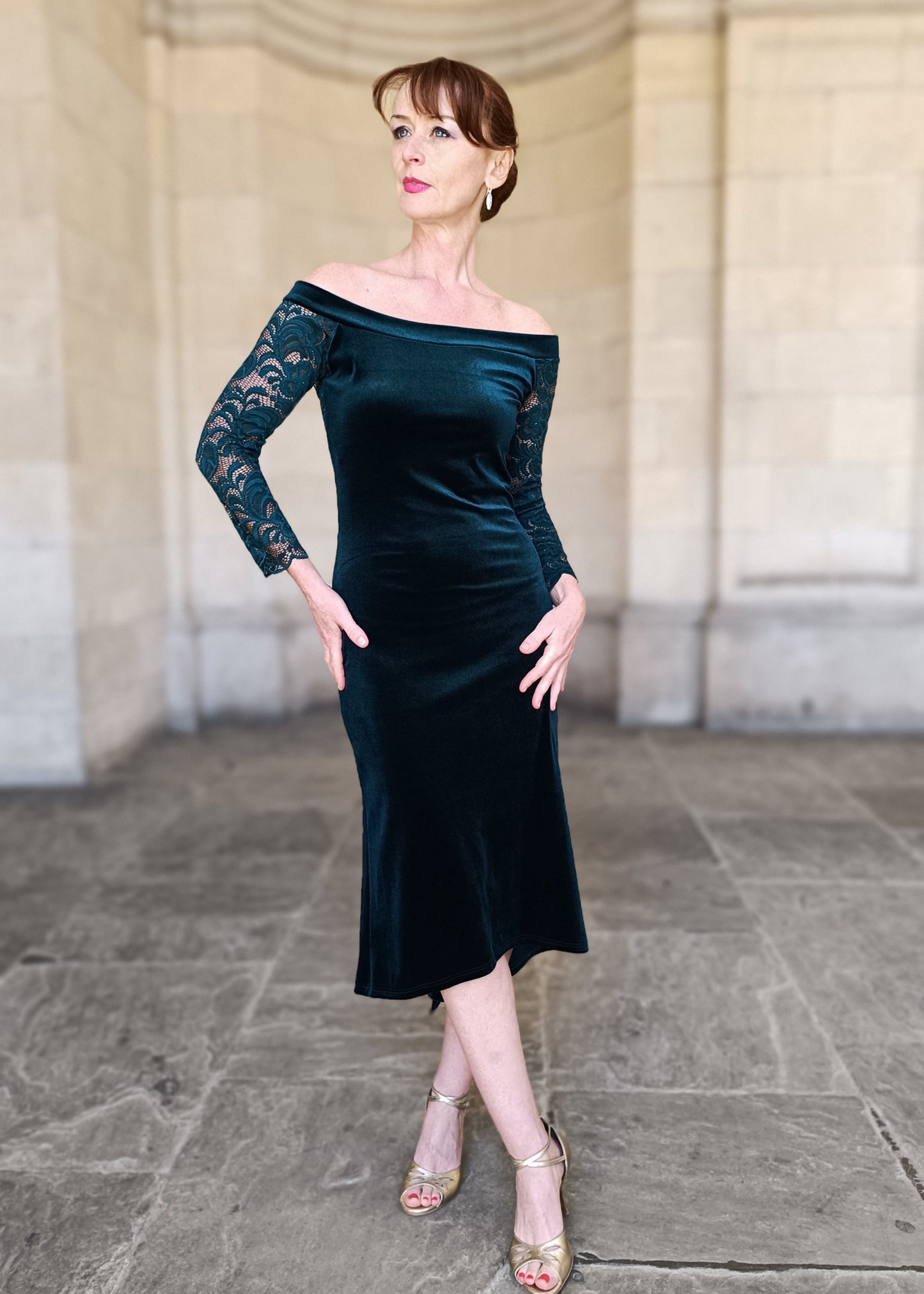 PALOMA Velvet dress with sleeves