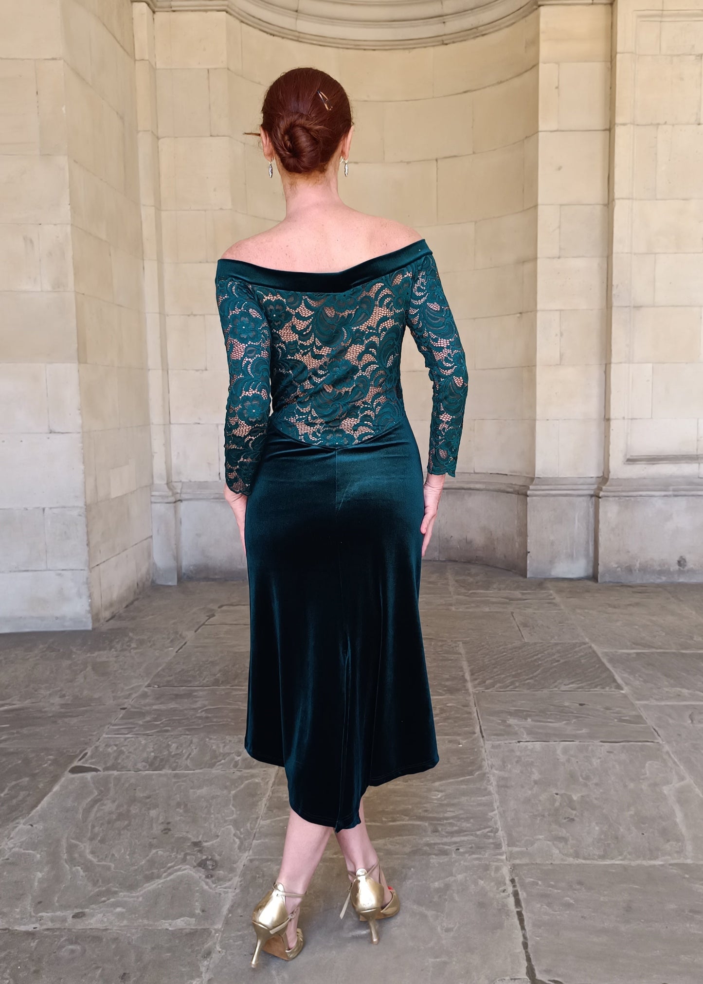 PALOMA Velvet dress with sleeves