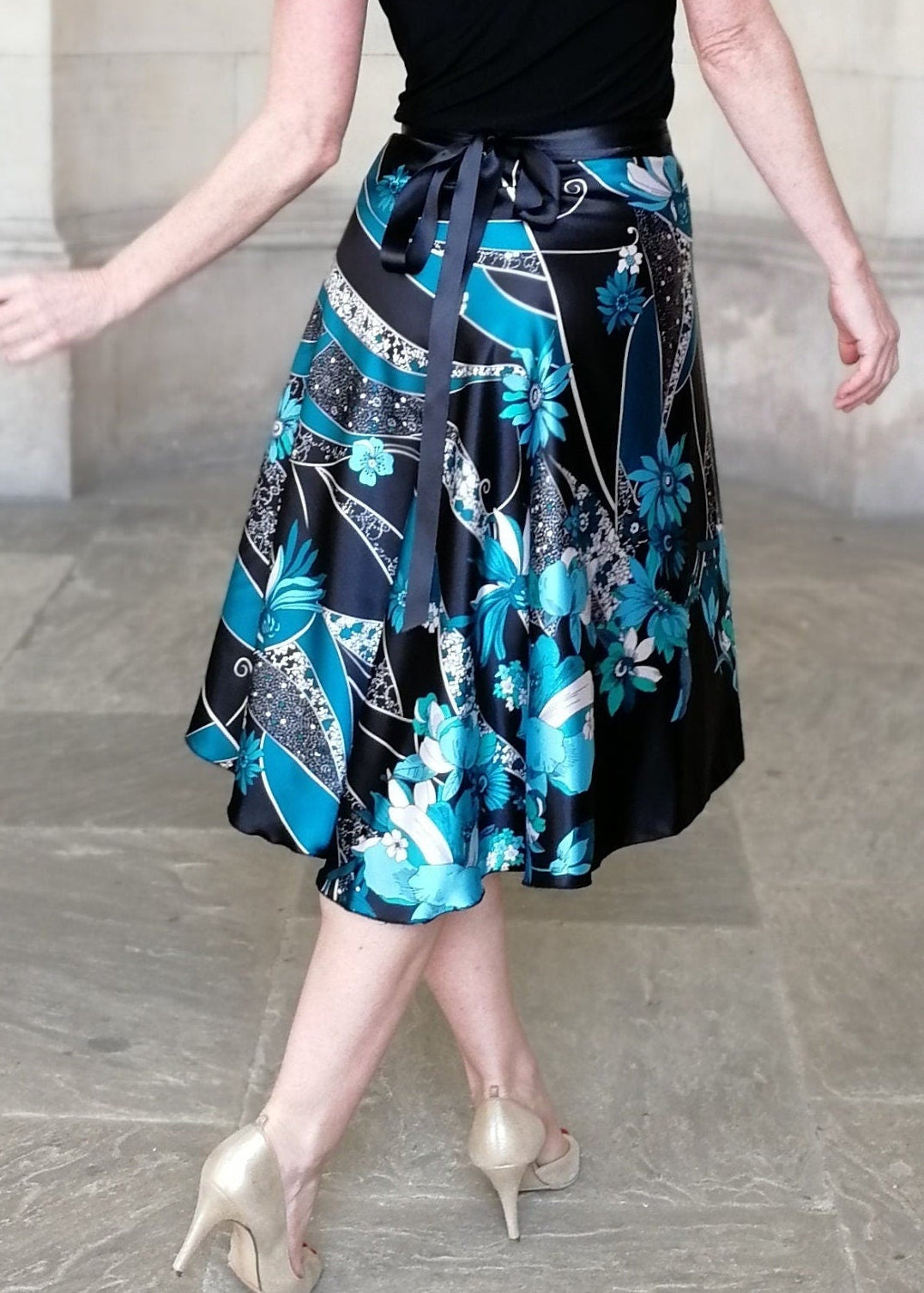 SATING WRAP skirt